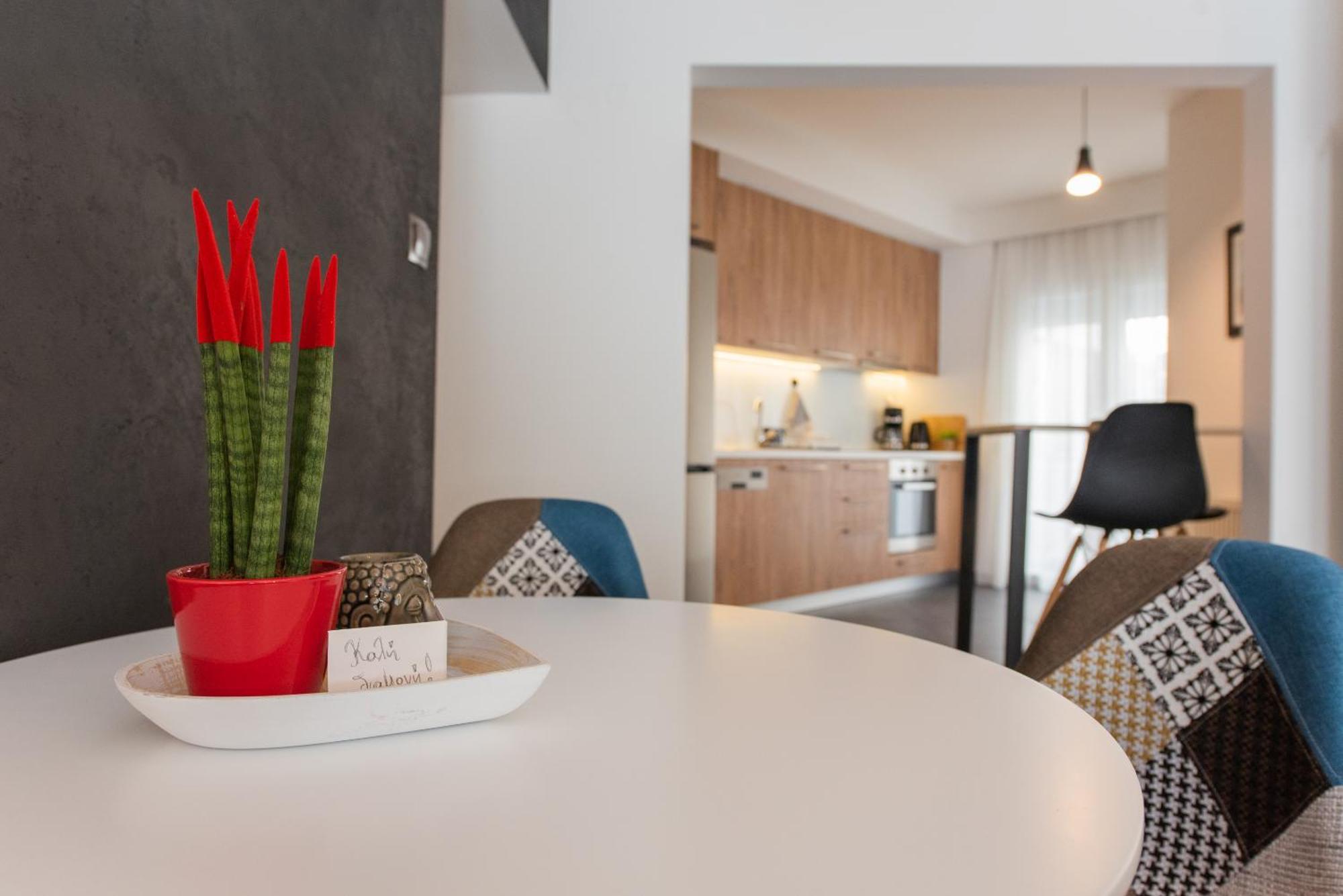 Sansevieria Central テッサロニキ エクステリア 写真